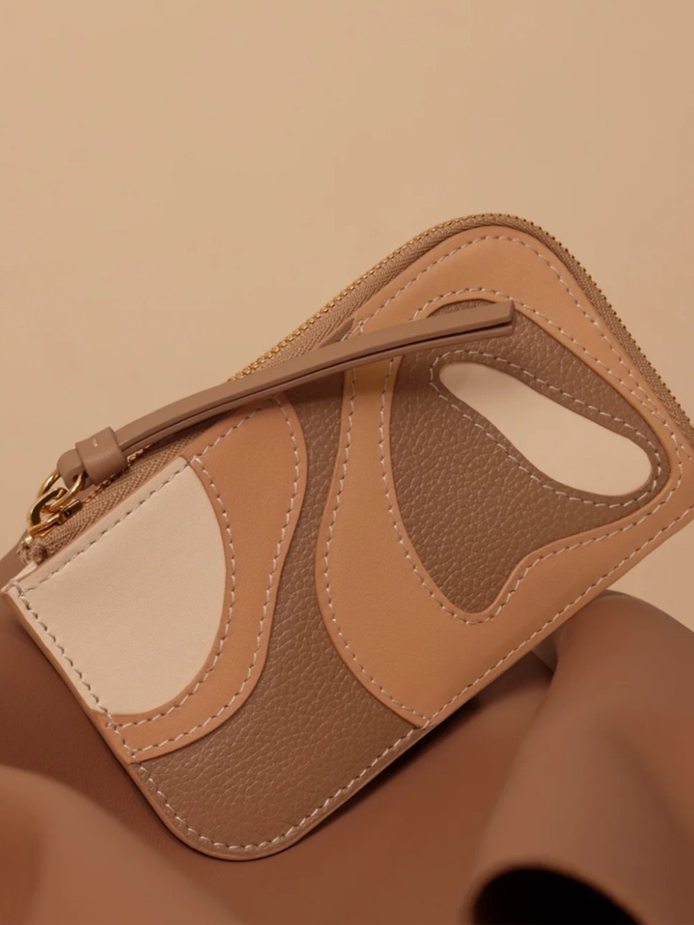 polène atla card holder in trio camel